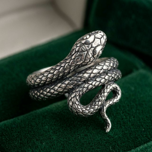 Anello serpente Gucci